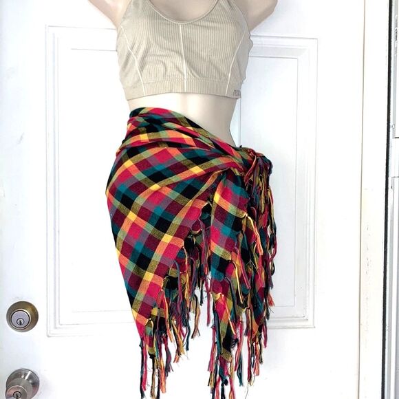 Scarf Shawl Wrap Coverup Sarong Rainbow Checkered with Fringe 39 Square Inches - Picture 4 of 9